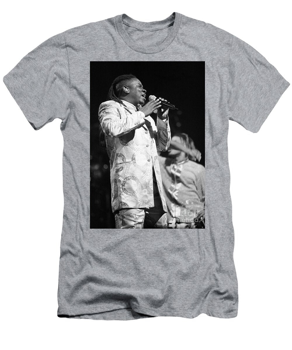 1 Philip Bailey Earth Wind and Fire Concert Photos T-Shirt