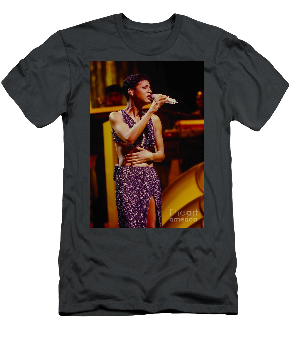 24 Toni Braxton Concert Photos T-Shirt