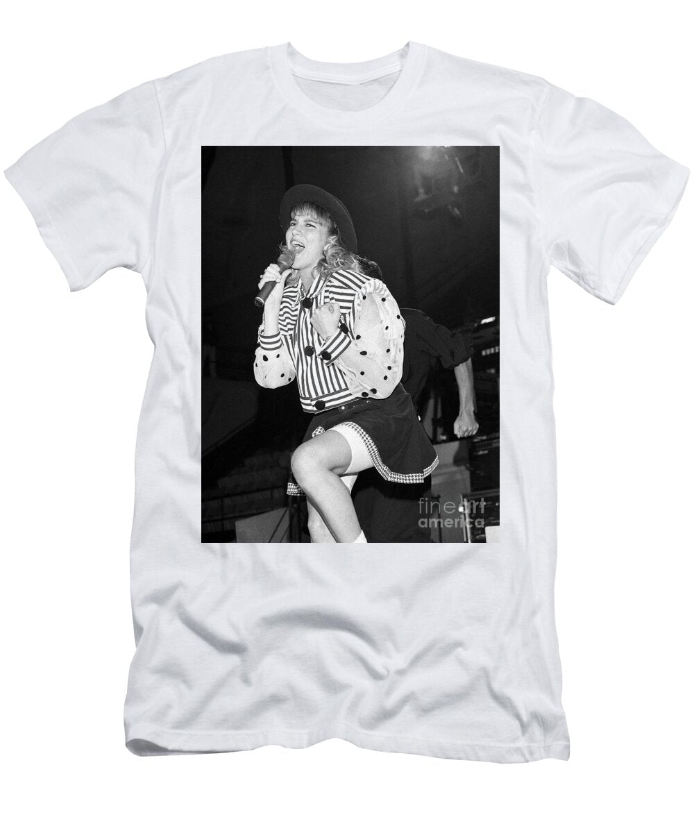 7 Debbie Gibson Concert Photos T-Shirt