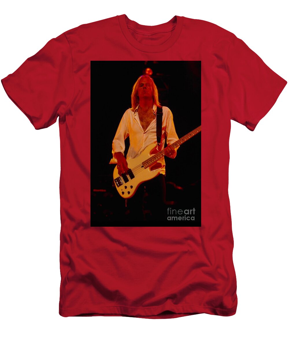 9 Tom Hamilton Aerosmith Concert Photos T-Shirt