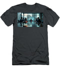 A Metallic Spy Robotic Insect with Glowing Red Eyes Sits on a Conference Table Mango Art T-Shirt