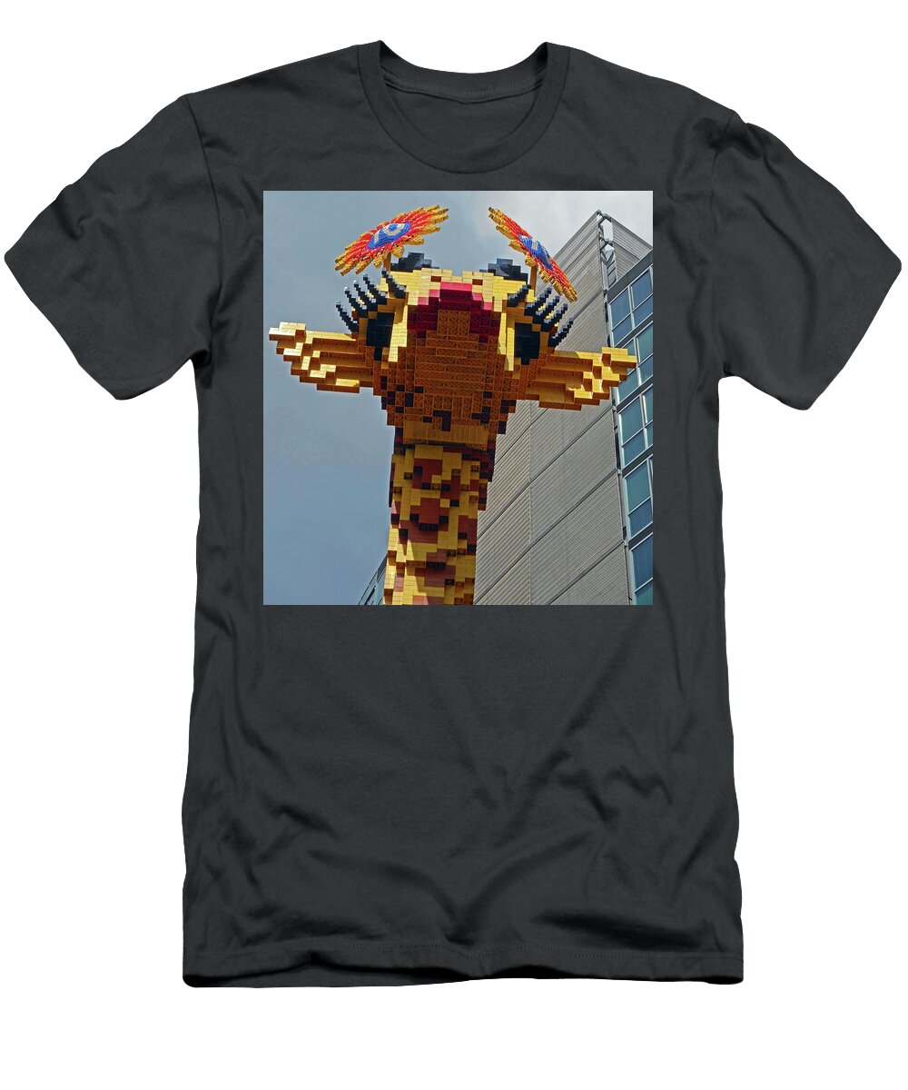 Berlin Statues 39 Ron Kandt T-Shirt