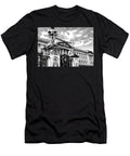 Buckingham Palace Gates Royal Monochromatic Visual Narrative Digital Composition Dmr Filho T-Shirt