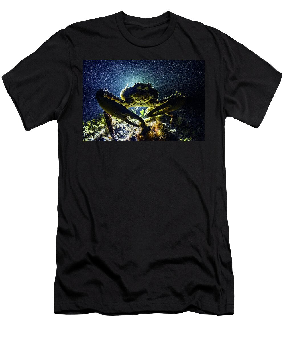 Channel Clinging Crab Eleuthera Shane Gross Natureplcom T-Shirt