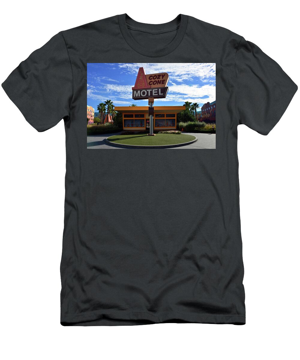 Cozy Cone Motel At Art of Animation David Lee Thompson T-Shirt