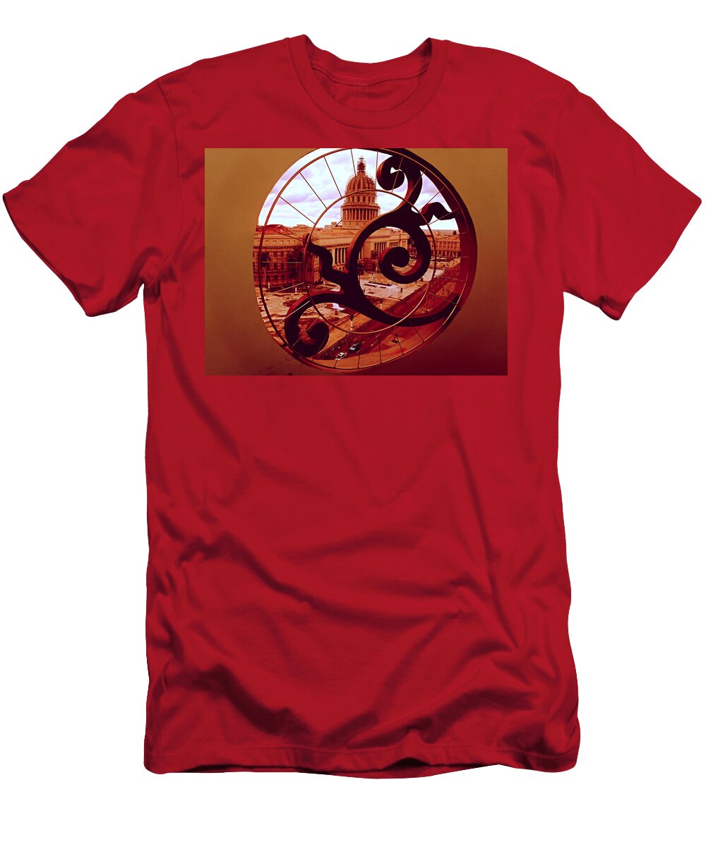El Capitolio Peek in Havana Cuba Funkpix Photo Hunter T-Shirt