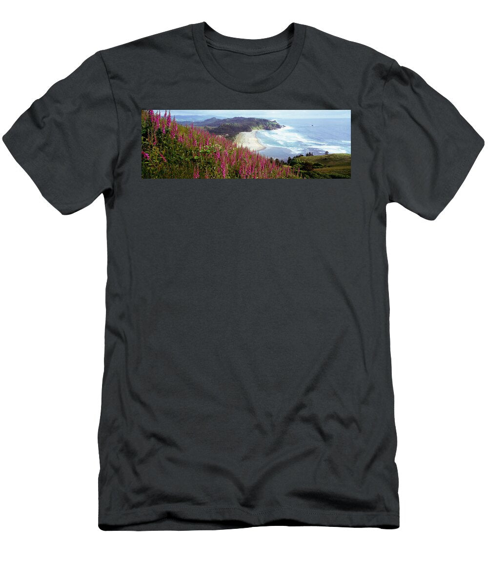 Foxgloves At Cascade Head Tillamook Panoramic Images T-Shirt