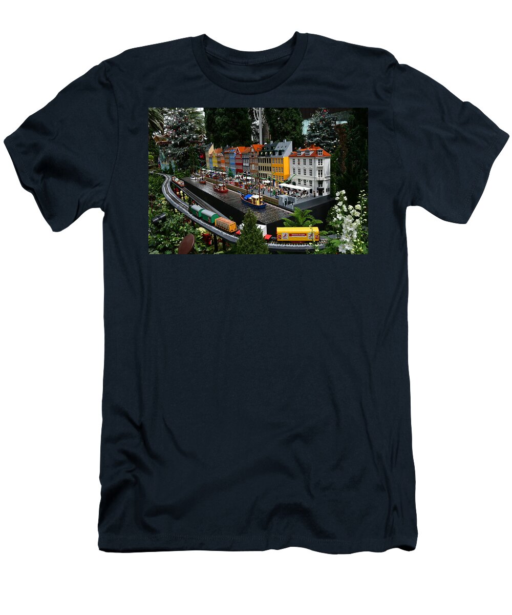 Lego Nyhavn Display At 2025 Gardens By the Bay Christmas Train Show Black Swan T-Shirt
