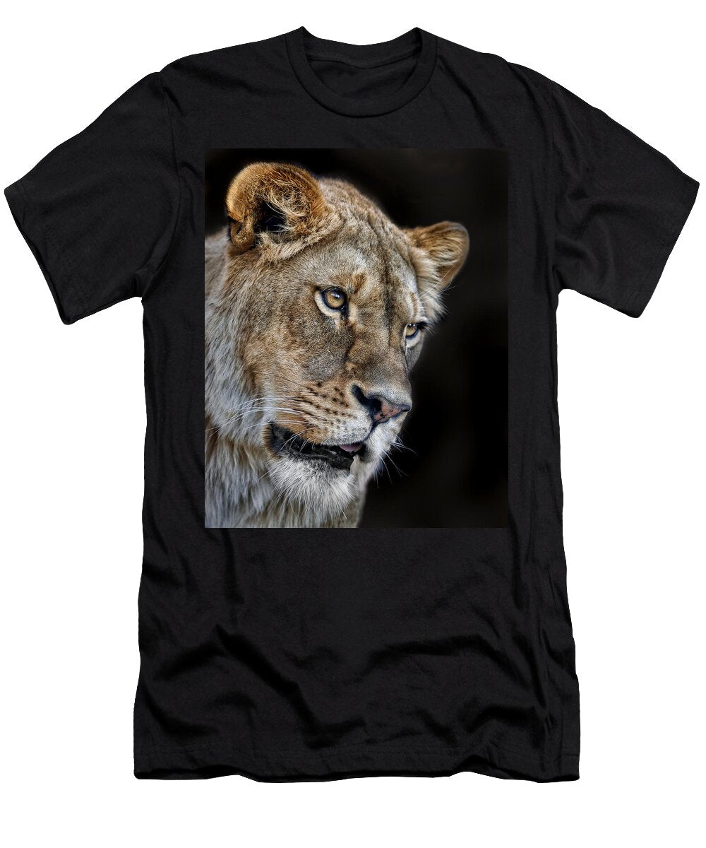 Lioness 2 Nikolyn Mcdonald T-Shirt