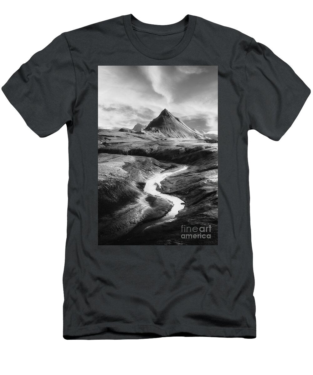 Majestic Mountain Peak with Winding River Landscape Black and White Dmr Filho T-Shirt
