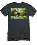 Maple Leaf Barn Quilt Funks Grove Maple Sirup Farm Funks Gro Susan Rissi Tregoning T-Shirt