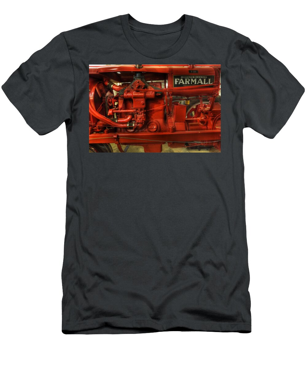 Mccormick Tractor Farm Equipment Nostalgia Vintage Lee Dos Santos T-Shirt