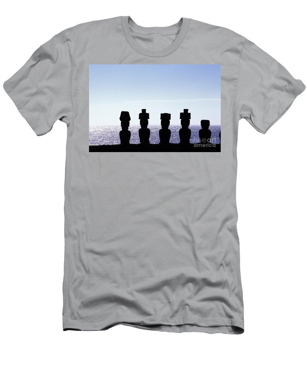 Moai Oneaster Island Chile Ryan Fox T-Shirt