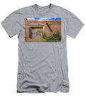Puerta Cerrada Nikolyn Mcdonald T-Shirt