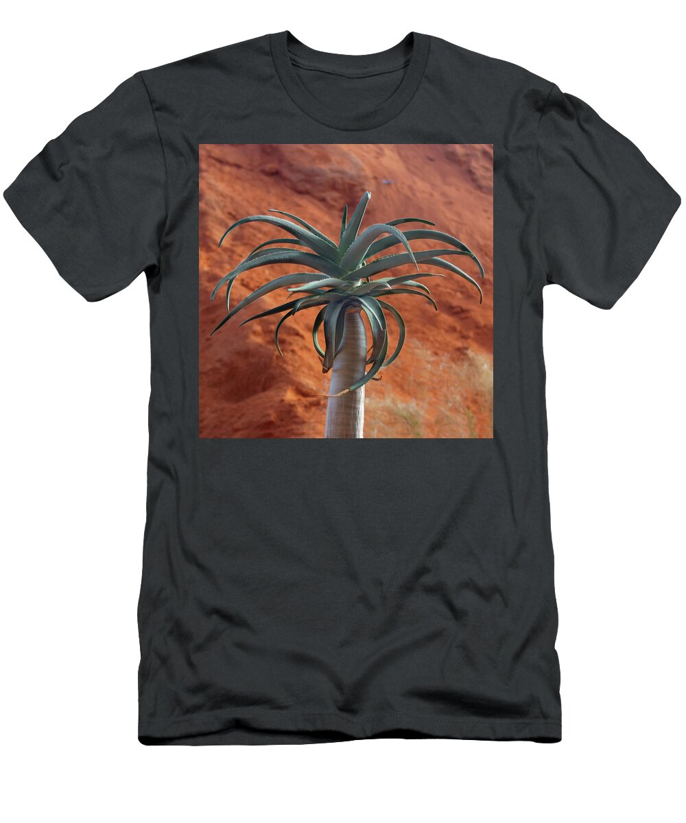 Quiver Tree Nikolyn Mcdonald T-Shirt