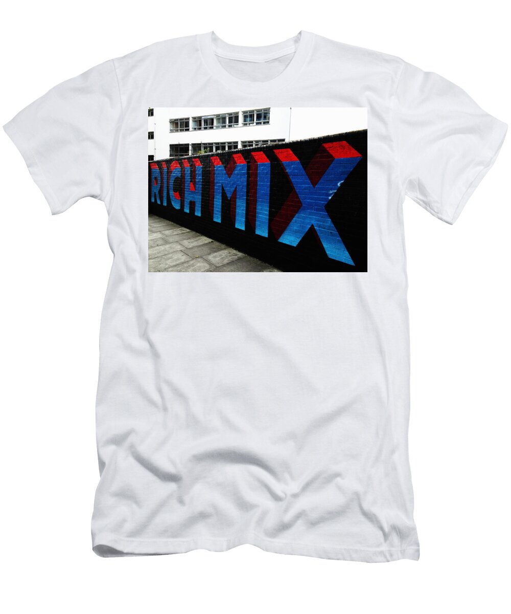 Rich Mix in London Funkpix Photo Hunter T-Shirt