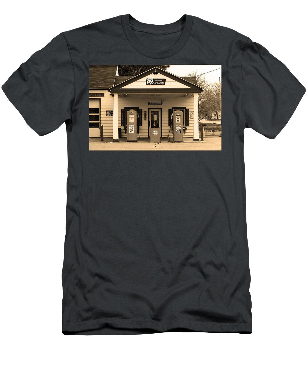 Route 66 Illinois Vintage Pumps Sepia Frank Romeo T-Shirt