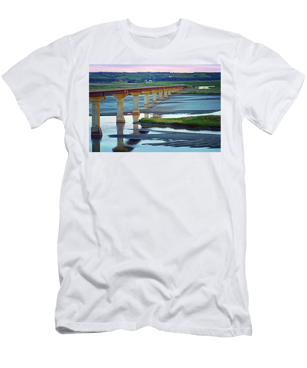 Standing Bear Bridge Across the Missouri River Nikolyn Mcdonald T-Shirt
