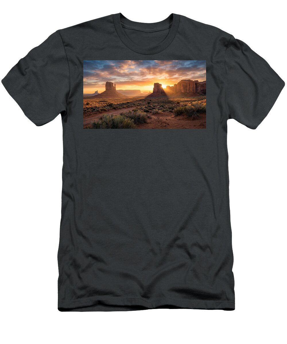 Sunrise Over Monument Valley Mango Art T-Shirt