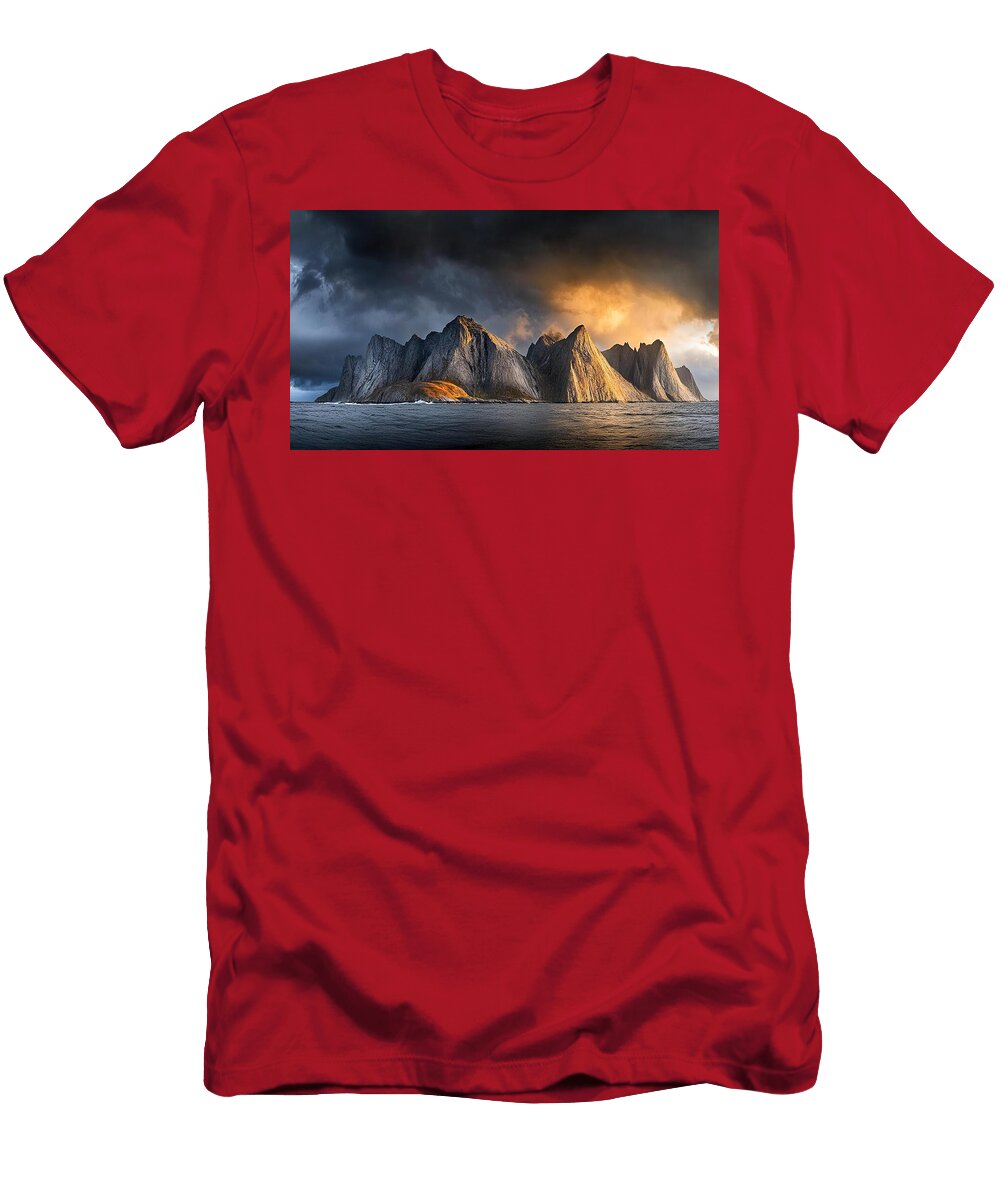 Traenas Jagged Peaks Sven Andersen T-Shirt