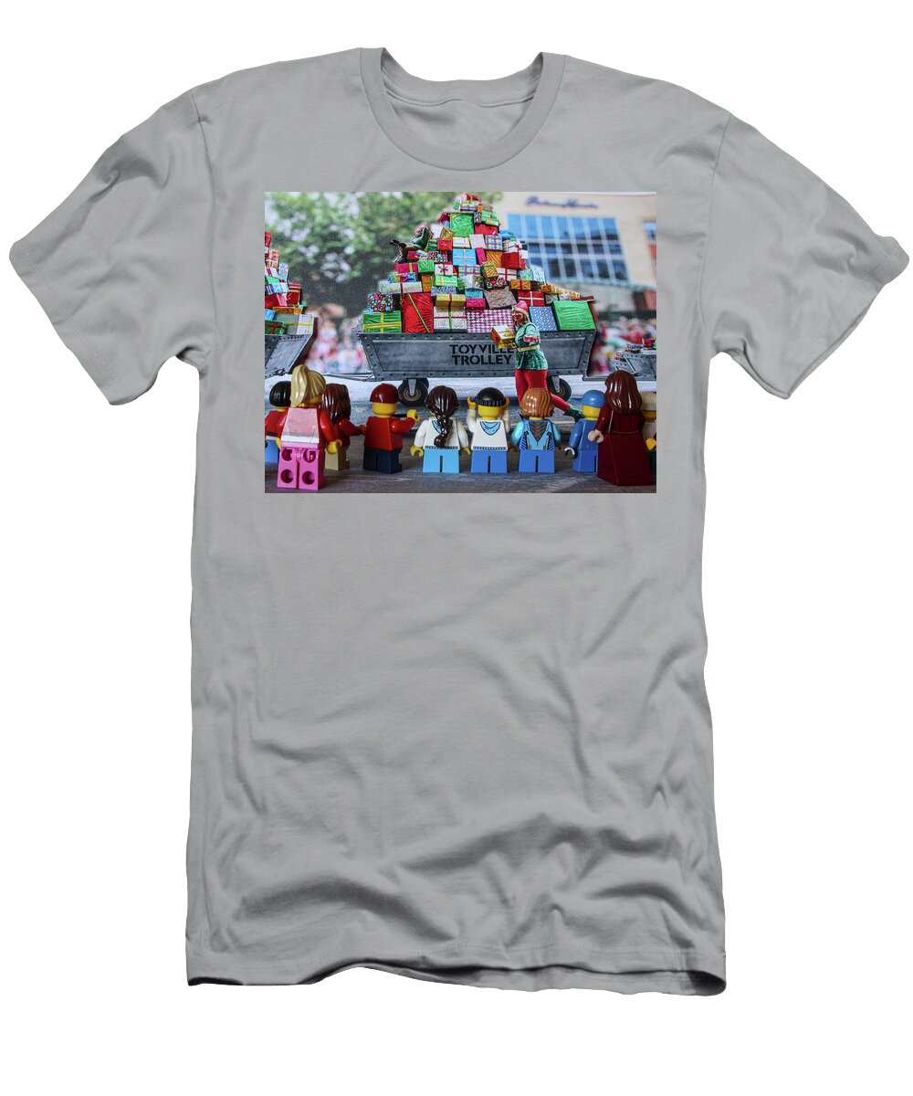 Watching the Pageant Deane Palmer T-Shirt
