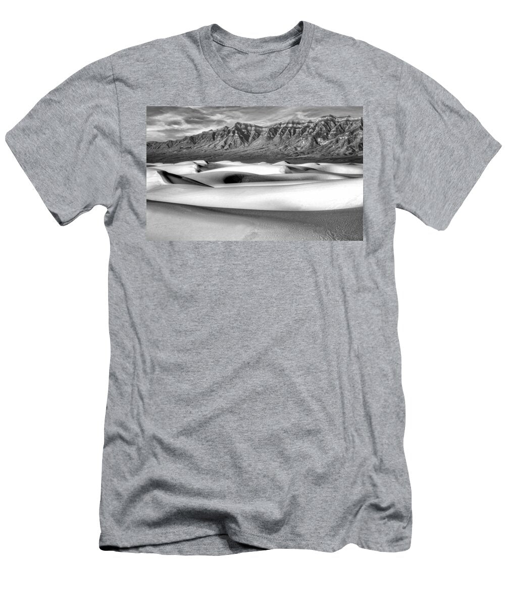 White Sands Morning 2 New Mexico Black and White Nikolyn Mcdonald T-Shirt