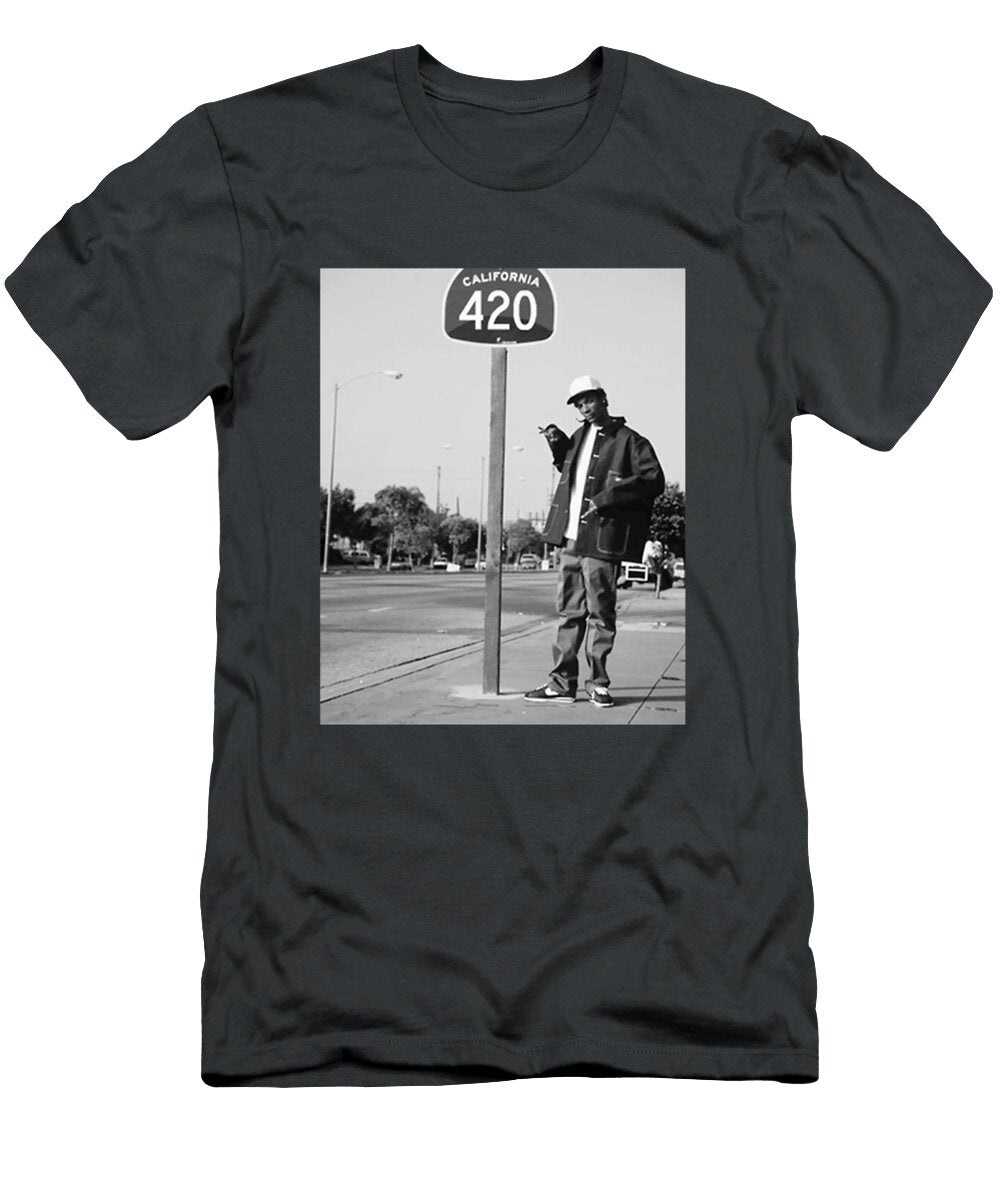 White Wallpaper 420 California Perfect Gift Hubert Donnet T-Shirt