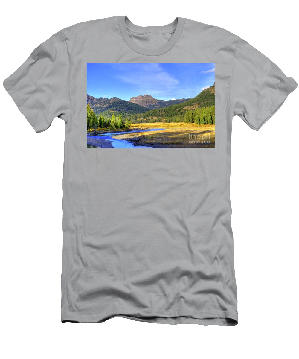 Yellowstone National Park Landscape Juli Scalzi T-Shirt
