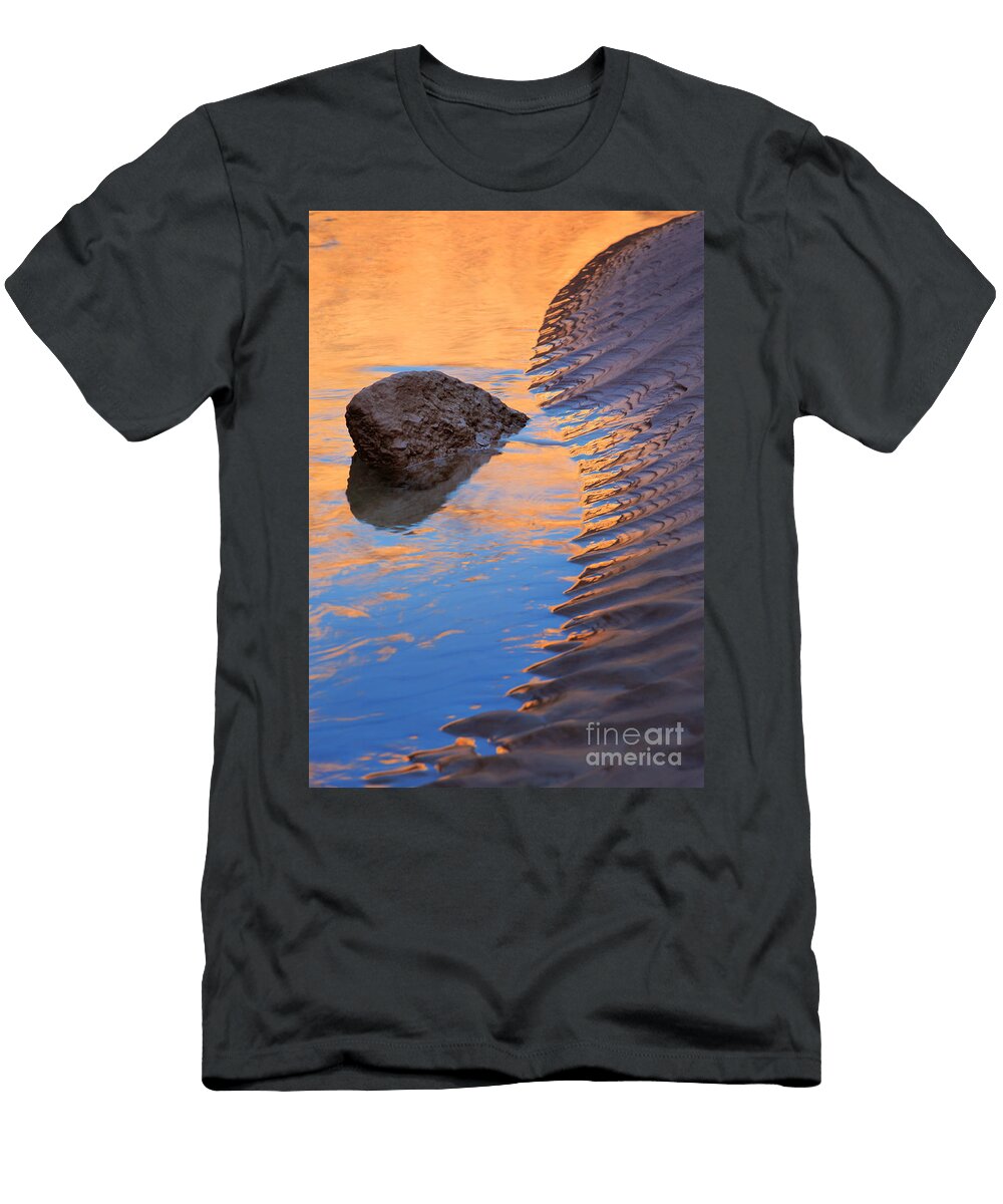 Yin and Yang Inge Johnsson T-Shirt
