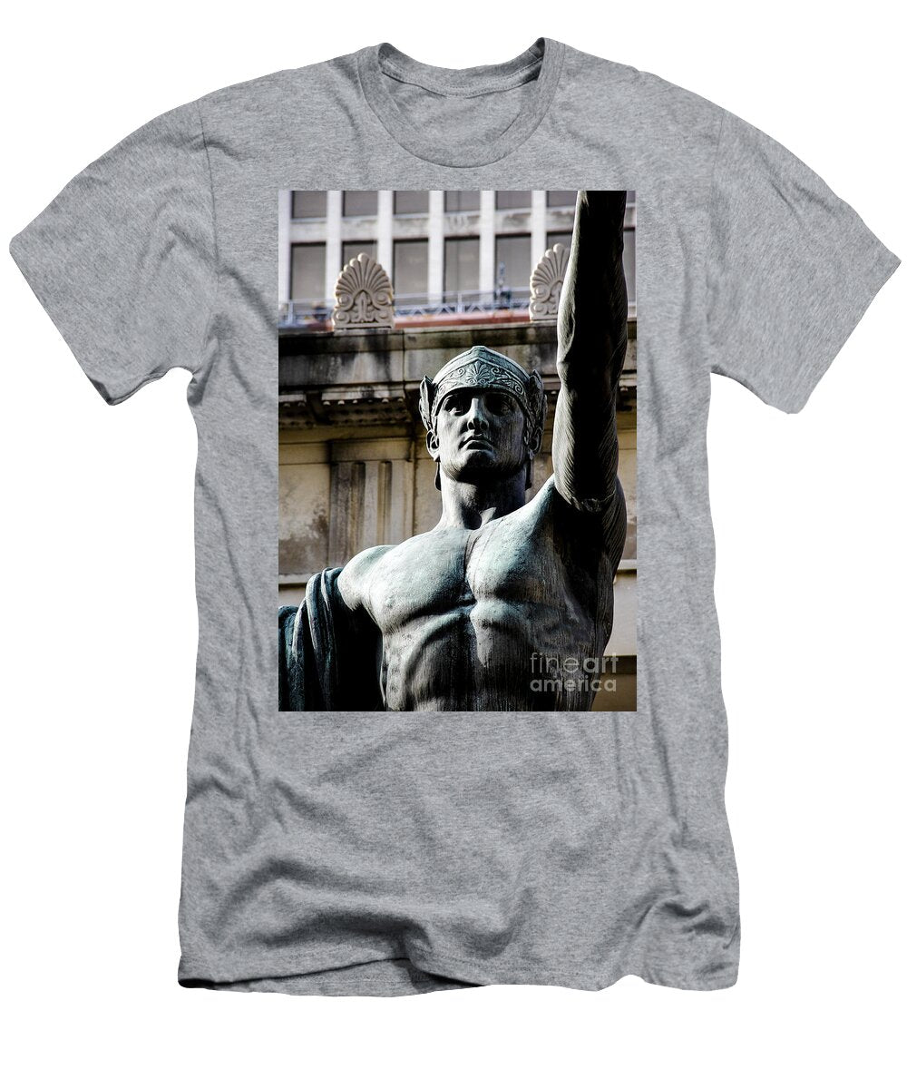 Youth Statue War Memorial Building Nashville Tennessee Marina Mclain T-Shirt